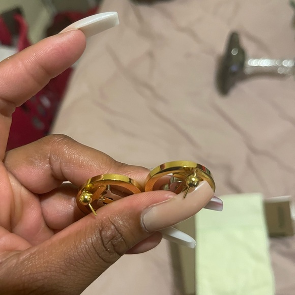 Sold - Picture 5 of 11